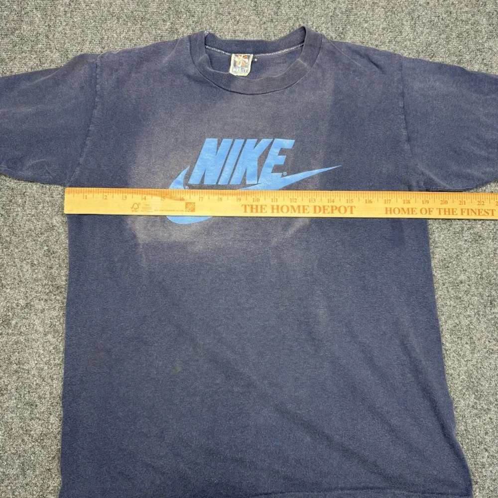 Vintage Nike T Shirt Single Stitch L 70s Pinwheel Tag RARE Crazy Fade - Picture 6 of 8